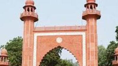 The court’s observations came after senior counsel Neeraj K Kaul, representing one of the parties that has opposed the minority status for AMU, questioned the 1981 amendment in the AMU Act (HT)
