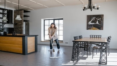 Explore top vacuum cleaners under  ₹3000, ideal for your Valentine's Day surprise. (Pexels)