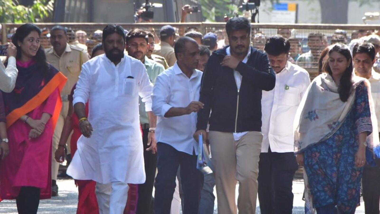 NCP lawmaker Rohit Pawar turns up at Mumbai ED office for questioning again - Vimarsana News