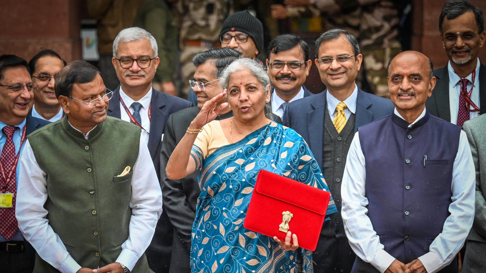 From 'innovative' to 'hollow', who said what about Budget 2024 | Latest News India - Vimarsana News