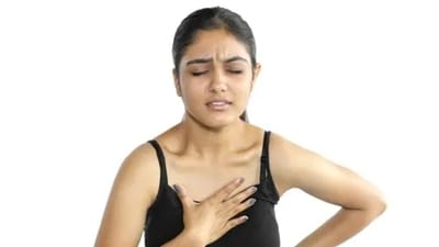 Maida-based foods, alcohol and smoking can also trigger heartburn. We should avoid them at all costs. (Unsplash) Maida-based foods, alcohol and smoking can also trigger heartburn. We should avoid them at all costs. (Unsplash)