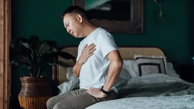 Having half a tablespoon of baking soda mixed with water in an empty stomach in the morning for a week can help in reducing the risk of heartburn. (Unsplash) Having half a tablespoon of baking soda mixed with water in an empty stomach in the morning for a week can help in reducing the risk of heartburn. (Unsplash)