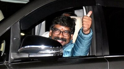 Hemant Soren was arrested by the ED on Wednesday after hours of interrogation. (Somnath Sen) Hemant Soren was arrested by the ED on Wednesday after hours of interrogation. (Somnath Sen)