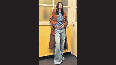 Oversized shirts will continue to be a trend-setting choice. (Photographed by Ana Margarita Flores; styling and creative direction by Jahnavi Sharma) Oversized shirts will continue to be a trend-setting choice. (Photographed by Ana Margarita Flores; styling and creative direction by Jahnavi Sharma)