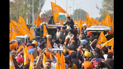 Shiromani Akali Dal (SAD) president Sukhbir Singh Badal along with party leader Anil Joshi on the first day of the ‘Punjab Bachao Yatra’ at Attari on Thursday. (Sameer Sehgal/HT)