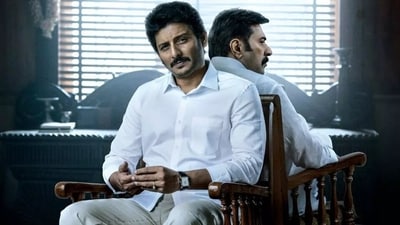 Jiiva and Mammootty in a still from Yatra 2 Jiiva and Mammootty in a still from Yatra 2