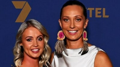 Ashleigh Gardner (L) won the Belinda Clark Award for Women's Player of the Year (CA) Ashleigh Gardner (L) won the Belinda Clark Award for Women's Player of the Year (CA)
