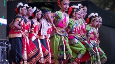 Additional activities at the festival include a cycling event, art and craft workshops (offering opportunities to learn about Warli painting), local folk dance performances, and live music shows by talented local artists, among other attractions. (Instagram/@ chikoo_festival) Additional activities at the festival include a cycling event, art and craft workshops (offering opportunities to learn about Warli painting), local folk dance performances, and live music shows by talented local artists, among other attractions. (Instagram/@ chikoo_festival)
