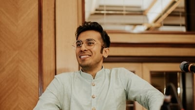 Nikhil Paralikar famous for his Tabla renditions has released his debut single Tum Shayra Nikhil Paralikar famous for his Tabla renditions has released his debut single Tum Shayra