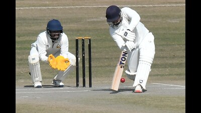 Punjab were at 307/2 on Day 1 of the Ranji Trophy match against Chandigarh that was played at the Sector 16 cricket stadium. (HT Photo)