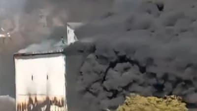 Thick smoke coming out of the factory building. (ANI) Thick smoke coming out of the factory building. (ANI)