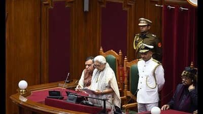 Uttar Pradesh governor Anandiben Patel during her address to the joint sitting of the Uttar Pradesh legislature on the first day of the Budget session on February 2. (Deepak Gupta/HT)