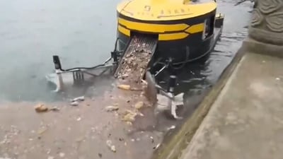 The image shows a river-cleaning robot that wowed Anand Mahindra. (Screenshot (X))