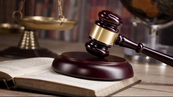 The two convicts, Kaushalya Devi, mother of four daughters, and her male friend Ashok Prajapati were awarded life imprisonment besides a fine of ₹50,000 each after being convicted under the Indian Penal Code sections for murder and destruction of evidence with common intention (Shutterstock/representational image)