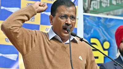 ED knocks the court's door against Kejriwal while the Delhi crime branch is at the door of the chief minister. (Hindustan Times) ED knocks the court's door against Kejriwal while the Delhi crime branch is at the door of the chief minister. (Hindustan Times)