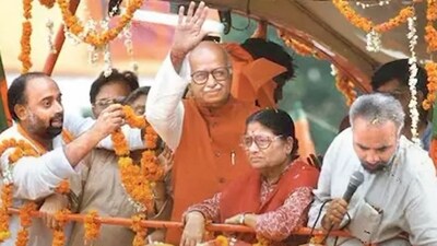 FILE: BJP leaders Lal Krishna Advani and Narendra Modi on the chariot during the 1990's Rath Yatra. (PTI) FILE: BJP leaders Lal Krishna Advani and Narendra Modi on the chariot during the 1990's Rath Yatra. (PTI)