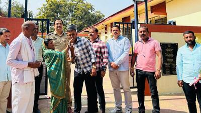The emotional reunion took place in Mundhwa area of Pune city on Saturday. (HT PHOTO) The emotional reunion took place in Mundhwa area of Pune city on Saturday. (HT PHOTO)