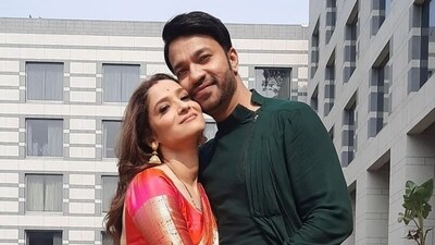 Vicky Jain with wife, actor Ankita Lokhande. Vicky Jain with wife, actor Ankita Lokhande.