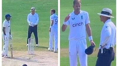 James Anderson complains to the umpire about Ashwin James Anderson complains to the umpire about Ashwin