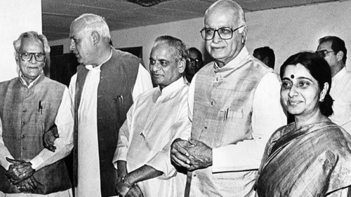 An undated photo features (from left) Bhairon Singh Shekhawat, Farooq Abdullah, Kalyan Singh, LK Advani, and Sushma Swaraj. (Girish Srivastav/ HT Archives) An undated photo features (from left) Bhairon Singh Shekhawat, Farooq Abdullah, Kalyan Singh, LK Advani, and Sushma Swaraj. (Girish Srivastav/ HT Archives)