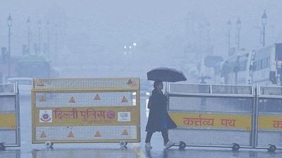 At Kartavya Path during rain in New Delhi (Hindustan Times)