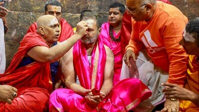 The official X handle of the party reported that Rahul Gandhi prayed for "the well-being, tranquility, and prosperity of the nation." (PTI) The official X handle of the party reported that Rahul Gandhi prayed for "the well-being, tranquility, and prosperity of the nation." (PTI)