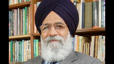 Renowned poet Surjit Patar advocated for rising above the errors of the past, and starting afresh to create a homogeneous Punjab. (File)