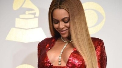 Beyonce, 2017: In 2017, Beyoncé, who was pregnant at the time, proudly displayed her baby bump on the red carpet. She wore an embellished red sequin gown, showcasing her radiant pregnancy glow and glamorous style. (Pinterest) Beyonce, 2017: In 2017, Beyoncé, who was pregnant at the time, proudly displayed her baby bump on the red carpet. She wore an embellished red sequin gown, showcasing her radiant pregnancy glow and glamorous style. (Pinterest)