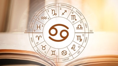 Cancer Daily Horoscope Today, February 5, 2024. Your magnetism is high today; use it to deepen your bonds with your loved ones.