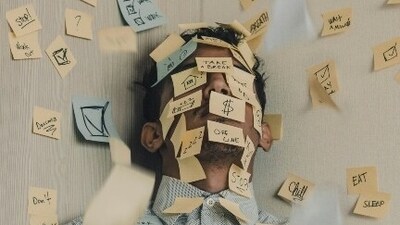 Stress is the body's response in difficult situations. When we are crowded with anxious thoughts, we may react poorly to situations, leading to more stress. However, herbs have proven to be effective in having a calming effect on the body and mind and helping in dealing with stress. "Here are some evidence-based herbs known to help you cope better with stress," wrote Nutritionist Marina Wright. (Unsplash) Stress is the body's response in difficult situations. When we are crowded with anxious thoughts, we may react poorly to situations, leading to more stress. However, herbs have proven to be effective in having a calming effect on the body and mind and helping in dealing with stress. "Here are some evidence-based herbs known to help you cope better with stress," wrote Nutritionist Marina Wright. (Unsplash)
