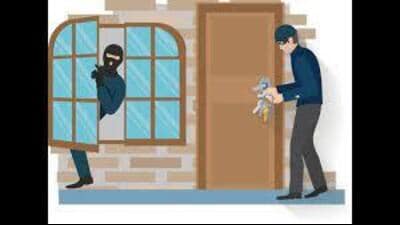 Burglars target locked flat in Ludhiana, decamp with  ₹3 lakh in cash, jewellery. (HT)