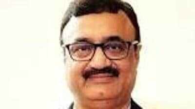Chandrakant Pulkundwar was the sugar commissioner and has also served as municipal commissioner of Nashik civic body. (HT PHOTO) Chandrakant Pulkundwar was the sugar commissioner and has also served as municipal commissioner of Nashik civic body. (HT PHOTO)
