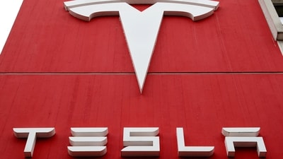 The logo of car manufacturer Tesla (Reuters) (REUTERS)