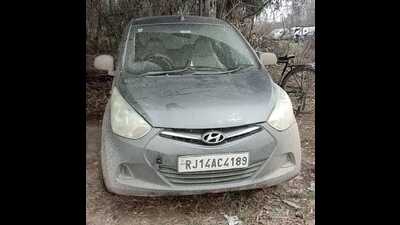 The car was found abandoned in Kaul village of Kaithal near NH-152 on Monday. (HT Photo) The car was found abandoned in Kaul village of Kaithal near NH-152 on Monday. (HT Photo)