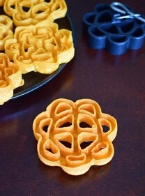 Rose cookies (Pinterest) Rose cookies (Pinterest)