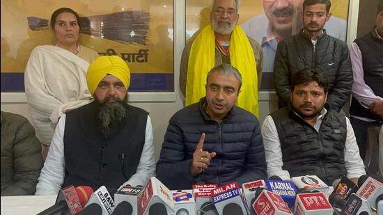The Haryana unit of Aam Aadmi Party, on Wednesday, will protest at the chief minister’s residence in Karnal against lack of jobs for the youth in the state, said unit’s senior vice-president Anurag Dhandha. (HT Photo)