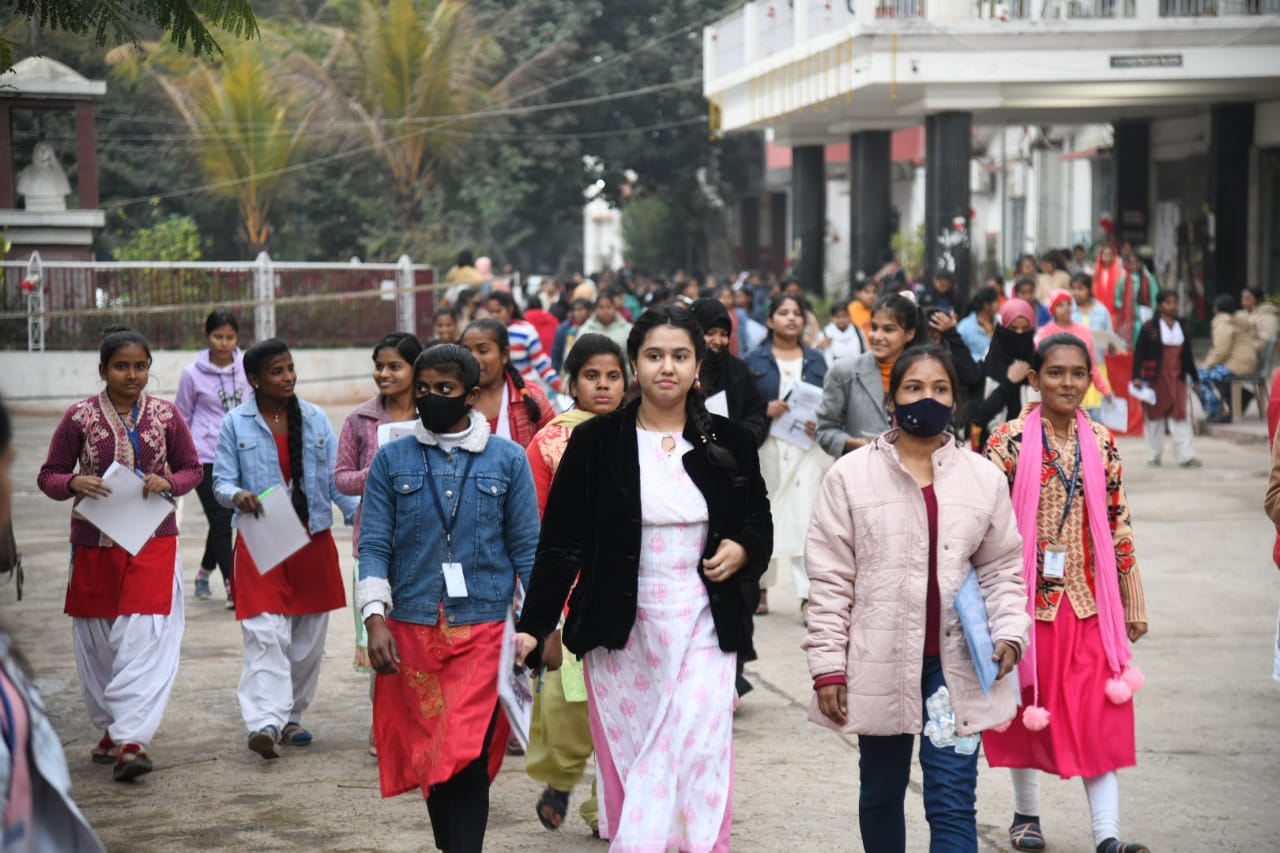 BSEB 12th Hindi paper 2024: Students coming out of exam centre  (Santosh Kumar )