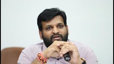 NMMC encroachment department chief Dr Rahul Gethe (Photo by / HT PHOTO) NMMC encroachment department chief Dr Rahul Gethe (Photo by / HT PHOTO)