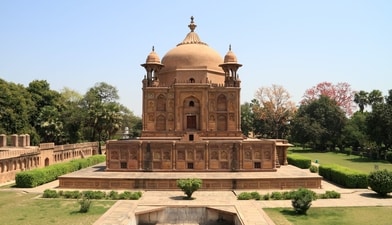 Prayagraj is also well connected by road with buses by Uttar Pradesh State Road Transport Corporation (UPSRTC) available from Lucknow and Delhi. Prayagraj is also well connected by road with buses by Uttar Pradesh State Road Transport Corporation (UPSRTC) available from Lucknow and Delhi.