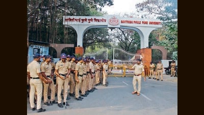 Pune, India - Feb. 4, 2024: Police security outside SPPU (Dheeraj Bengrut story) in Pune, India, on Sunday, February 4, 2024. (Photo by Ravindra Joshi/HT PHOTO) (REPRESENTATIVE PIC)