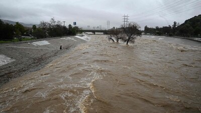 The National Weather Service reported that between 5 and 10 inches (12.7 to 25.4 centimeters) of rain had fallen, with more expected. (AFP) The National Weather Service reported that between 5 and 10 inches (12.7 to 25.4 centimeters) of rain had fallen, with more expected. (AFP)