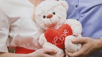 Teddy Day (February 10): Customize a teddy bear with a recording of your voice or a special message that plays when squeezed, adding a personal touch to your gift.&nbsp; (Unsplash)
