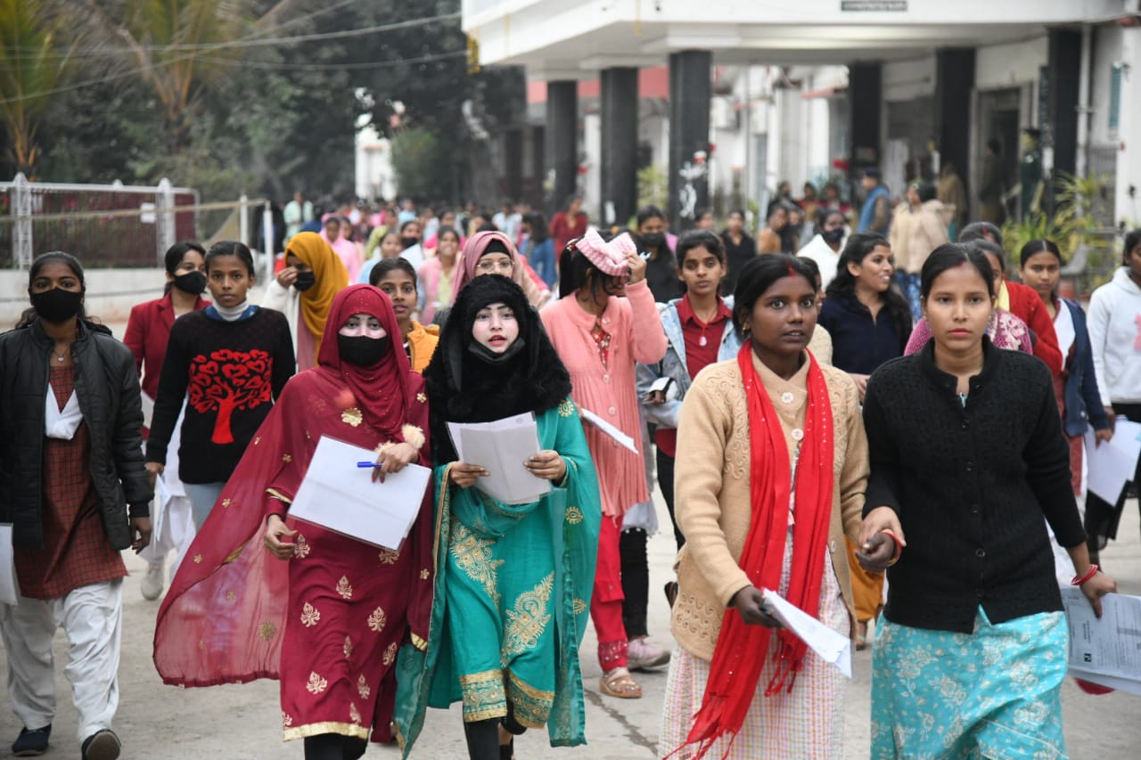 Bihar Board 12th Exam 2024: Shift 2 concludes  (Santosh Kumar )