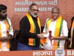 15 former AIADMK MLAs, 1 ex-MP join BJP in Tamil Nadu 15 former AIADMK MLAs, 1 ex-MP join BJP in Tamil Nadu