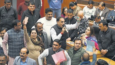 BJP councillors protest at the MCD House at Delhi Civic Centre on Wednesday. (Sanjeev Verma/HT photo) BJP councillors protest at the MCD House at Delhi Civic Centre on Wednesday. (Sanjeev Verma/HT photo)