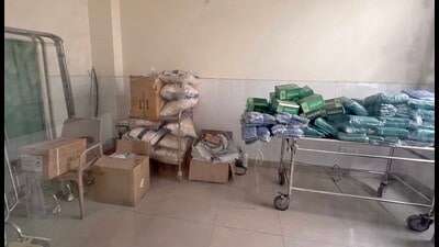 Cartons of unused material lying at Urban Community Health Centre in Ludhiana. (HT) Cartons of unused material lying at Urban Community Health Centre in Ludhiana. (HT)