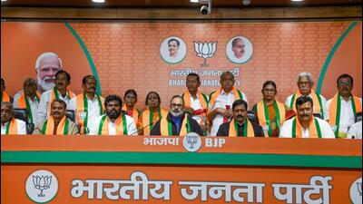 Former AIADMK leaders join the BJP in the presence of union minister Rajeev Chandrasekhar and Tamil Nadu party president K Annamalai ahead of Lok Sabha elections, in New Delhi on Wednesday (ANI)