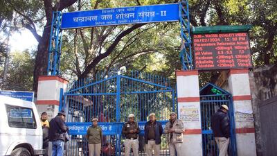 The Enforcement Directorate raided a location connected to Delhi chief minister Arvind Kejriwal's personal secretary Bibhav Kumar at Chandrawal in Civil Lines in New Delhi on Tuesday. (Raj K Raj/HT Photo)