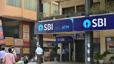 With the surge in share prices, the market capitalisation of the State Bank of India crossed the ₹6 lakh crore mark (Priyanka Parashar/Mint) With the surge in share prices, the market capitalisation of the State Bank of India crossed the ₹6 lakh crore mark (Priyanka Parashar/Mint)