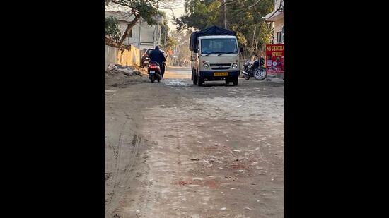 Residents complained that the outer road in Ludhiana’s Phullanwal village has been in need of repairs since 2019. (HT Photo)